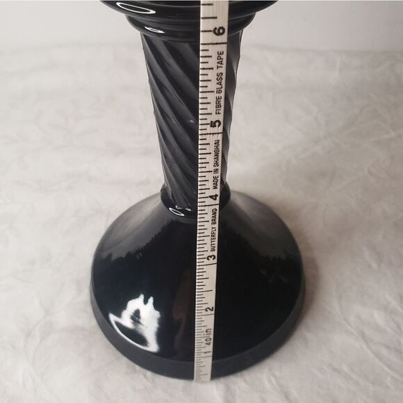 Black glass spiral candlestick - Picture 5 of 6